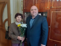 Георгий Ковалевский поздравил жительницу округа № 4 с 95-летием