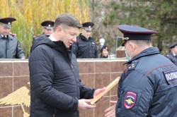 Сергей Ладанов поздравил волгодонских полицейских с праздником