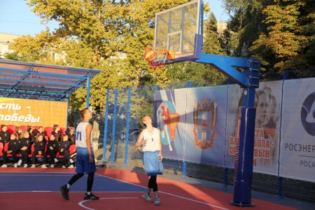 Современная баскетбольная площадка открылась в округе №18