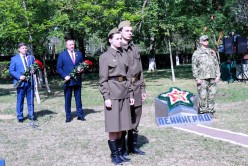 Волгодонцы возложили цветы к мемориалам и братским могилам воинов в честь Победы в Великой Отечественной войне