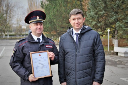 Сергей Ладанов поздравил сотрудников правоохранительных органов с профессиональным праздником