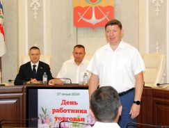 27 июля в России отмечают День работников торговли