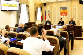 Волгодонская городская Дума отметила 30-летие со дня своего основания
