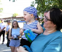 Мы можем все, если будет приказ: десантники Волгодонска возложили цветы к памятнику Героя России Сергея Молодова