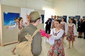 В Волгодонском эколого-историческом музее открылась выставка «Легенды Саур-Могилы»