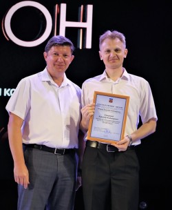 Сергей Ладанов поздравил коллектив НПК «Эталон» с 35-летием со дня основания предприятия