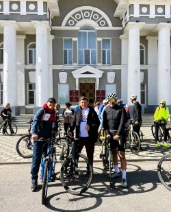 Волгодонские велосипедисты провели пробег в День без автомобиля