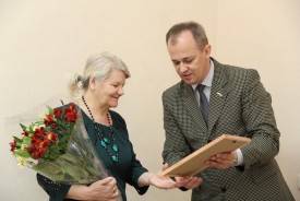 «Солдатскую мать» Дарью Дробышеву наградили Почетной грамотой Волгодонской городской Думы