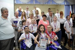 Людмила Ткаченко поздравила финалистов IV Международного турнира по плаванию на приз Ростовской АЭС
