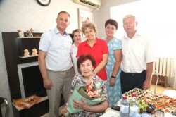 Почетный житель Волгодонска Екатерина Хижнякова отметила день рождения