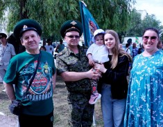 В честь Дня пограничника на площади Дзержинского прошел митинг 