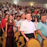 Мы – единое целое: в Волгодонске состоялся праздничный концерт «Поёт ЕДИНАЯ РОССИЯ»