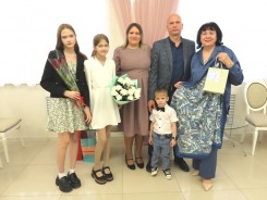В День семьи в ЗАГСе Волгодонска состоялось чествование супружеских пар