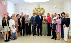 В День семьи в ЗАГСе Волгодонска состоялось чествование супружеских пар