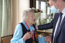 Сергей Ладанов поздравил ветерана с 100-летним юбилеем