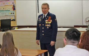 Депутат Георгий Ковалевский провел Урок мужества в школе № 9