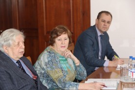 Совет старейшин Волгодонска обеспокоен проблемами взаимоотношений между поколениями