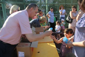 Депутат Игорь Батлуков подготовил праздник в канун Дня защиты детей