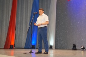 Сергей Ладанов поздравил молодежь Волгодонска