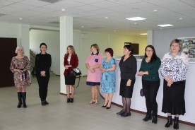 Заместитель председателя Волгодонской городской Думы Игорь Батлуков поздравил работников архива