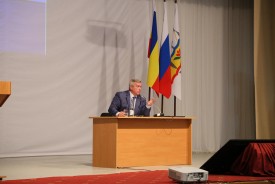 Депутаты приняли участие во встречи с губернатором Василием Голубевым