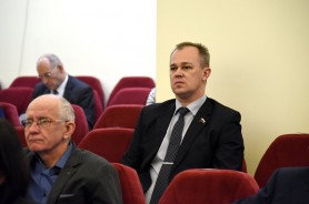 И.о. председателя Думы-главы города Игорь Батлуков принял участие во внеочередном заседании Законодательного Собрания РО