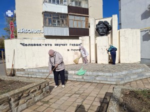 Субботник в 4-м микрорайоне