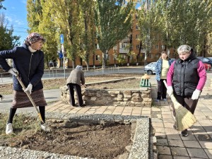 Субботник в 4-м микрорайоне