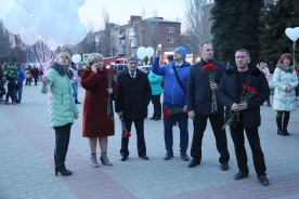 «Кемерово, мы с тобой»: волгодонские депутаты приняли участие в акции памяти 