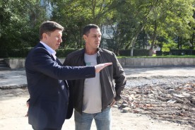 «Народная программа»: волгодонские депутаты-единороссы провели мониторинг ремонта городских скверов
