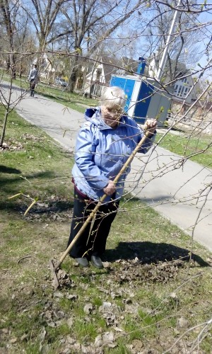 Жители первого округа на субботнике