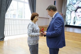 Матери Героев: в Волгодонске поблагодарили женщин, воспитавших защитников страны 