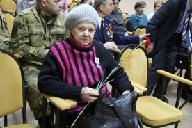 В Волгодонске продолжают вручать медали в честь 75-летия Победы