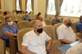 Депутаты единогласно проголосовали за присвоение «Почетного гражданина Волгодонска» штукатуру ударных строек Людмиле Рудь