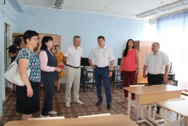 Волгодонские единороссы проверили готовность школ к новому учебному году
