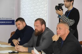 С первых дней работы к острым вопросам: депутаты восьмого созыва начали работу в комиссиях