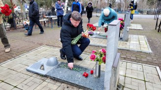 Волгодонцы вспоминают годовщину конттеррористической операции на территории Чеченской республики