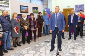 Игорь Батлуков поблагодарил участников экспозиции о создателях Атомграда за собранный фотоархив