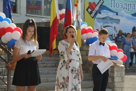 Сергей Ладанов поздравил волгодонских школьников с началом учебного года