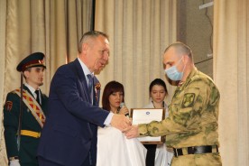 Сергей Ладанов поздравил личный состав войсковой части 3504 с Днём спецчастей