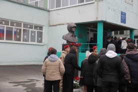 В Волгодонске открыли бюст Герою России