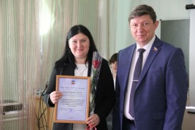 Сергей Ладанов поздравил коллектив школы №13 с Днем учителя