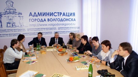Руководители города встретились с сотрудниками печатных СМИ Волгодонска