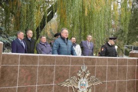 Волгодонские полицейские принимают поздравления с профессиональным праздником