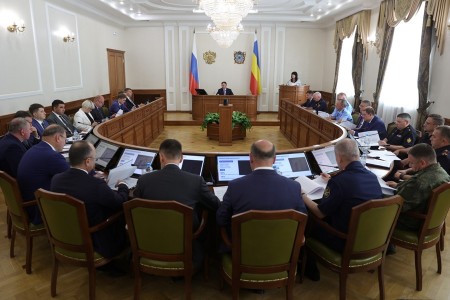 Для безопасности граждан: на Дону запретили публиковать в интернете съемки атак вражеских ракет и беспилотников