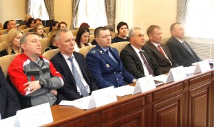 Депутаты Волгодонской городской Думы единогласно поддержали назначение Юрия Мариненко на должность главы городской администрации 