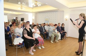 Памятный знак «80 лет Ростовской области» вручен в День России известным волгодонцам