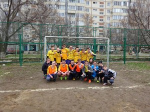 В микрорайоне "Звёздный"  состоялись соревнования по футболу среди детей 2002-2005 г. рождения.