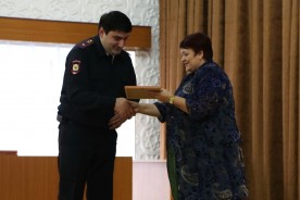 Полицейские получили награды Волгодонской городской Думы в честь профессионального праздника