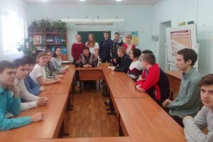 Встреча старшеклассников школы №12 с депутатом Н.В.Пушкаревой